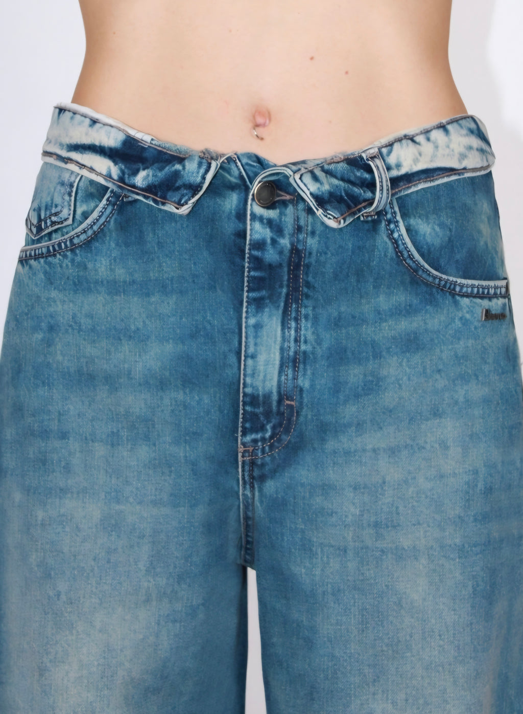 Jeans palazzo con bustino rovesciato
